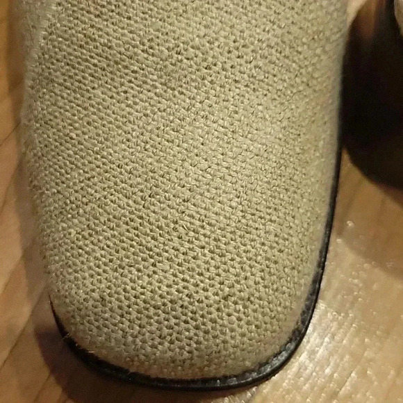 Donald Pliner Made in Spain Mules 8.5 - Picture 4 of 8